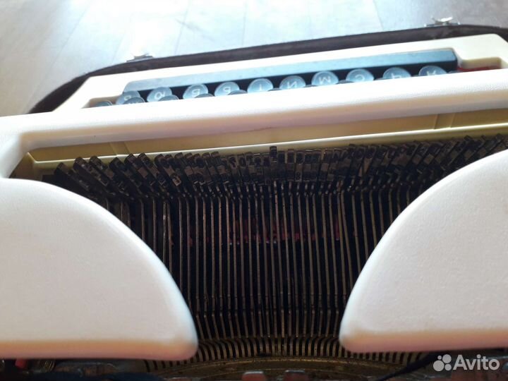 Пишущая машинка ортех