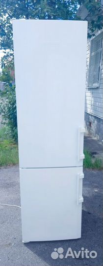 Холодильник liebherr