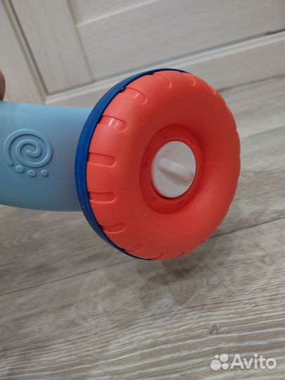 Машинка каталка толокар с ручкой