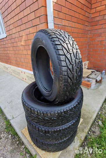 Tigar SUV Ice 225/65 R17