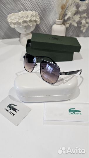 Солнцезащитные очки lacoste
