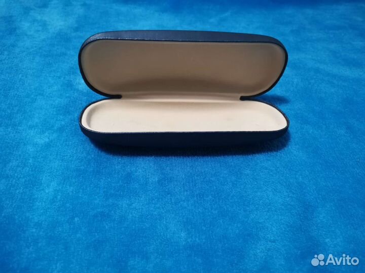 Футляр для очков