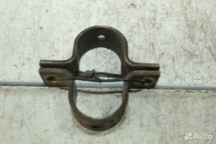 Крепление стабилизатора mitsubishi lancer 02* CS5W 4G93 / front