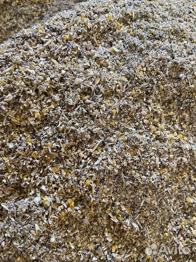 Комбикорм для свиней и коров