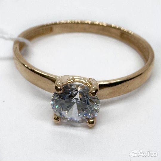 Золотое кольцо с фианитом 16,5