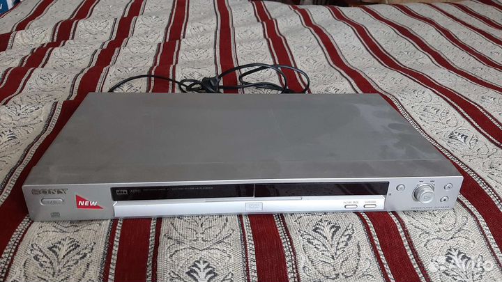 DVD плеер Sony DVP-NS330