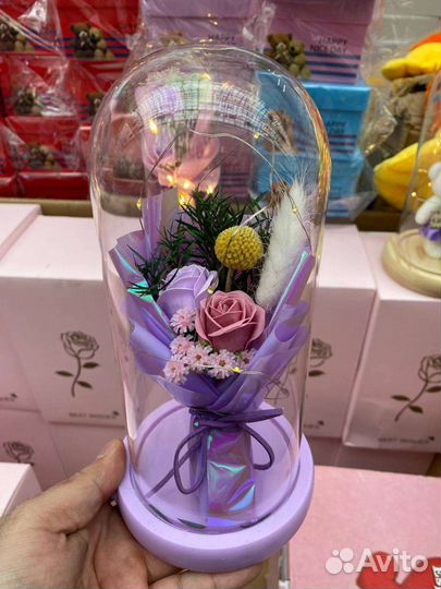 Цветок в колбе