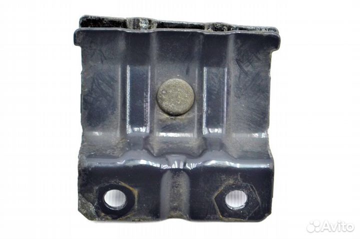 Кронштейн верхнего спойлера кабины, левый scania R