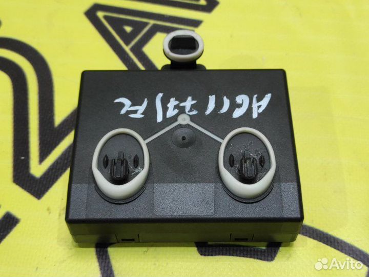 Блок управления дверьми передний левый Audi A6 4F2