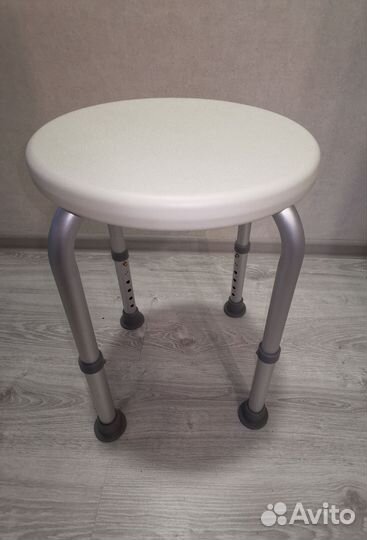 Стул «Титан» для купания пожилых людей