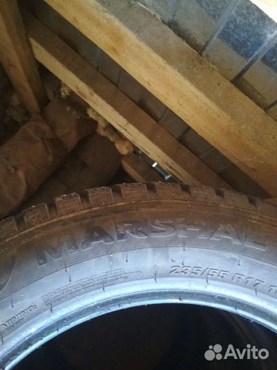 Marshal WinterCraft SUV Ice WS31 235/55 R17 103T