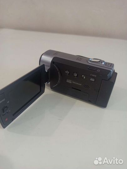 Цифровая видеокамера