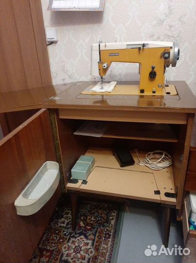 Швейная машинка Radom
