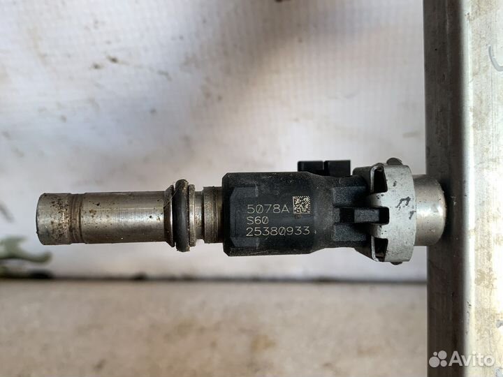 Chevrolet aveo т250 рампа с форсунками