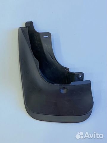 Брызговик задний левый Toyota Corolla 100