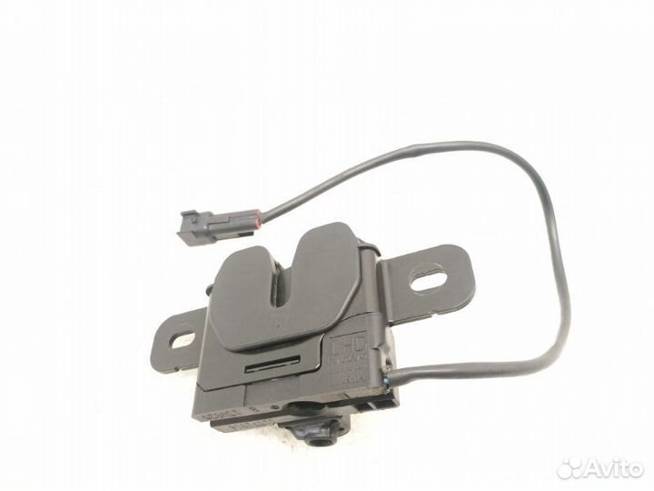 Замок капота левый Volvo V40