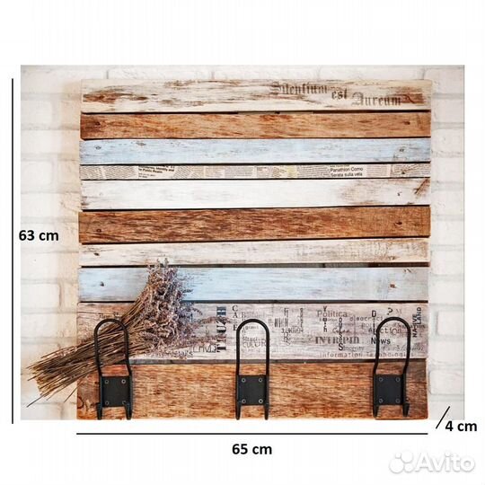 Настенная вешалка / крючки для одежды. Декор