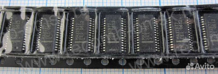 MAX1977 MAX1977EEI - High-Efficiency, Quad Output, Main PowerSupply Controllers for Notebook Compute