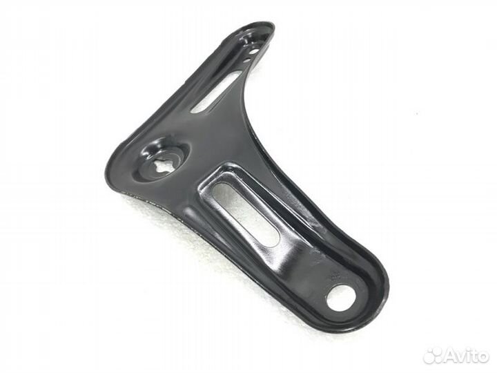 Кронштейн балки передний правый Kia K 5 5 G4KN