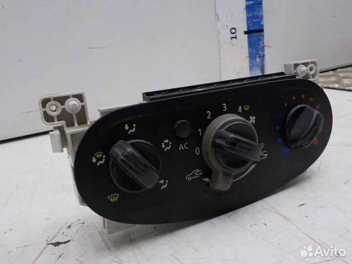 Блок управления климатом Renault Logan 2005