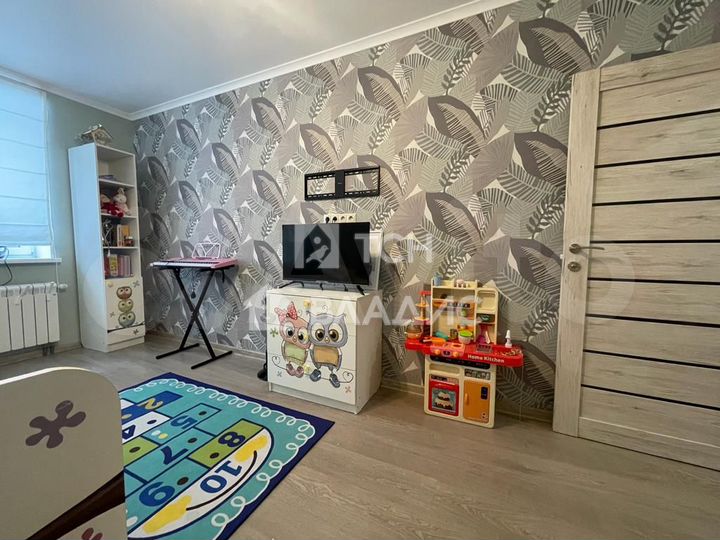 2-к. квартира, 60 м², 1/4 эт.