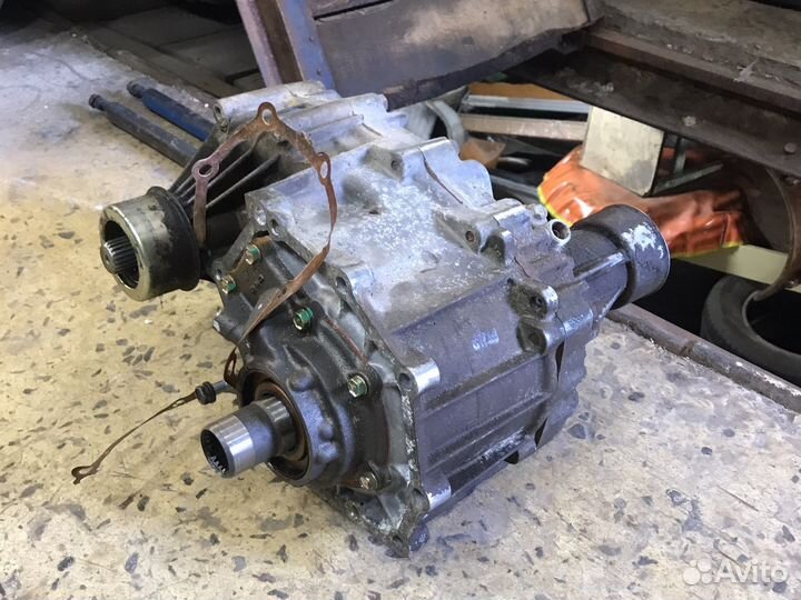 Toyota hiace раздатка (полного привода 97г)