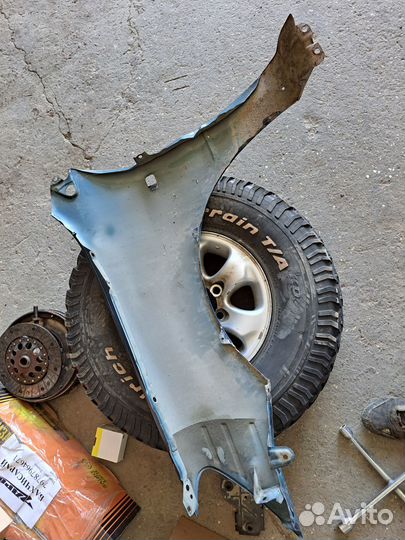 Митсубиси лансер 9 крыло правое