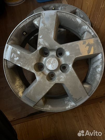 Оригинальные диски на mitsubishi outlander r16