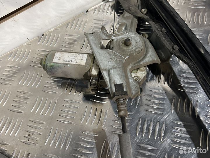 Стеклоподъемник передний правый ford focus 1