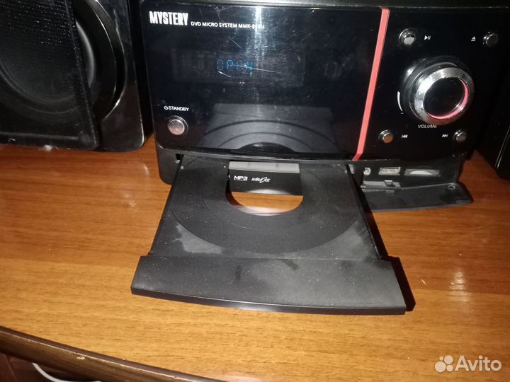 Музыкальный центр