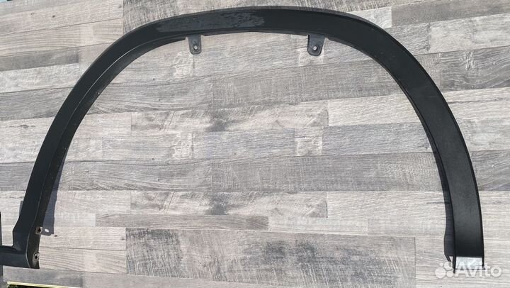 Lexus RX накладка крыла переднего правого