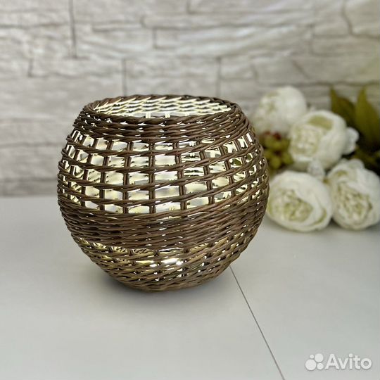 Светильник настольный