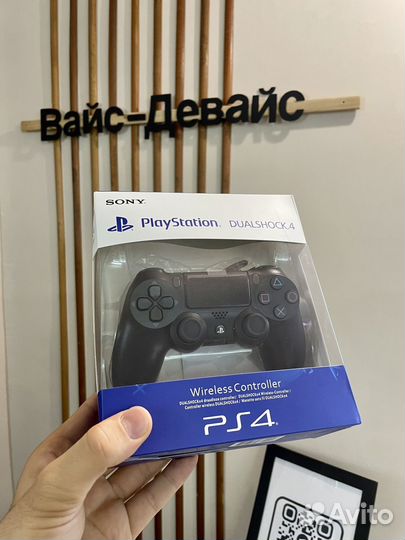 Геймпад DualShock 4