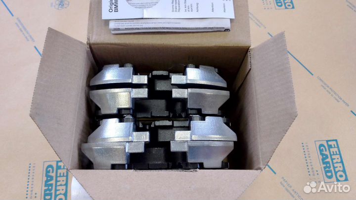 Комплект передних колодок на BMW 34 10 6 888 459