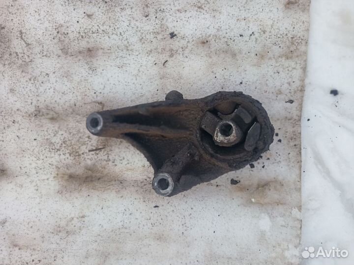 Опора двигателя (Подушка) Opel zafira b
