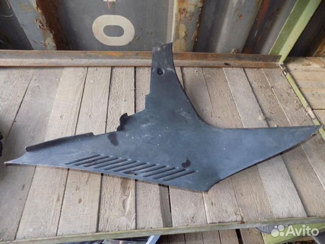 Обшивка стойки Logan 2005-2014