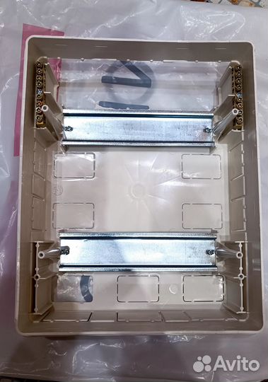 Щит распределительный встраиваемый 16 модулей