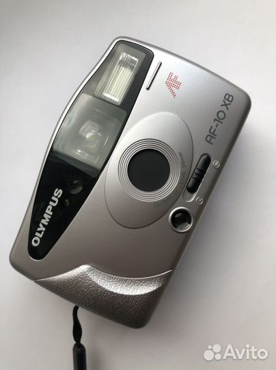 Olympus AF-10 XB плёночный фотоаппарат
