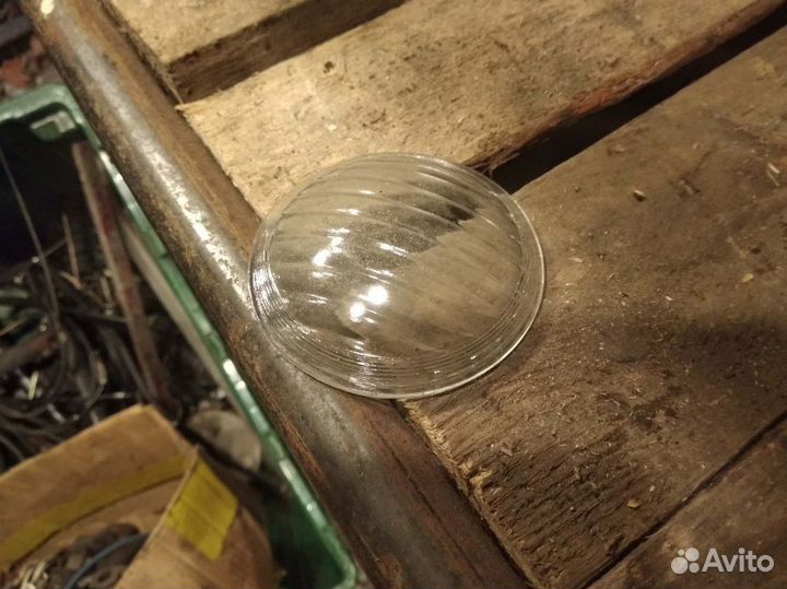 Стекло фары Delta, Верховина