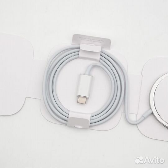 Беспроводная зарядка apple Magsafe