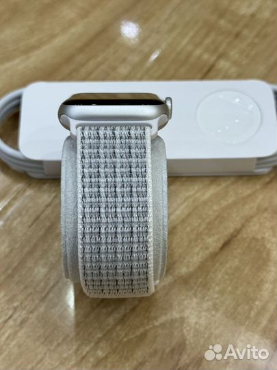 Apple Watch Se 40mm Nike Новые