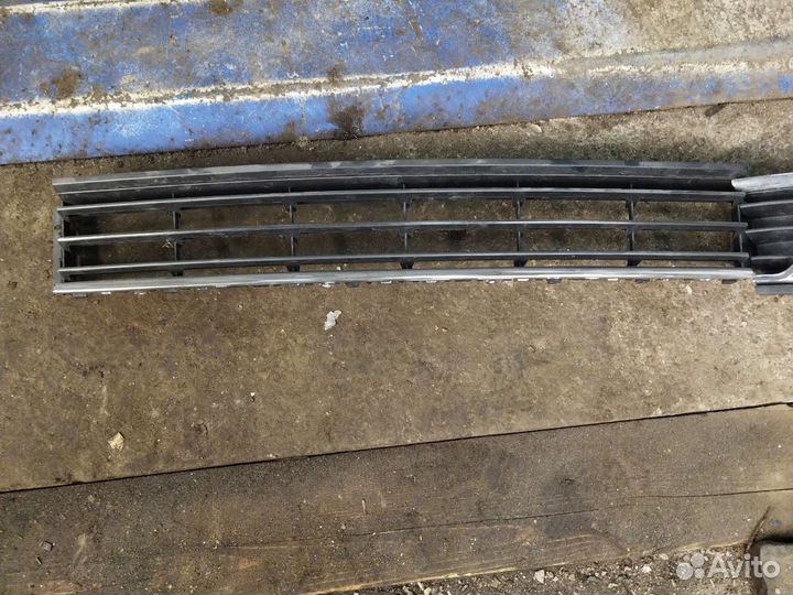 Решётка бампера фольксваген пассат B7