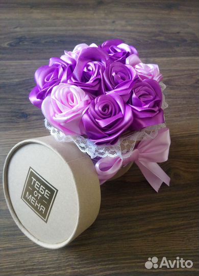 Подарок девушке. Подарок учителю. Цветы в коробке