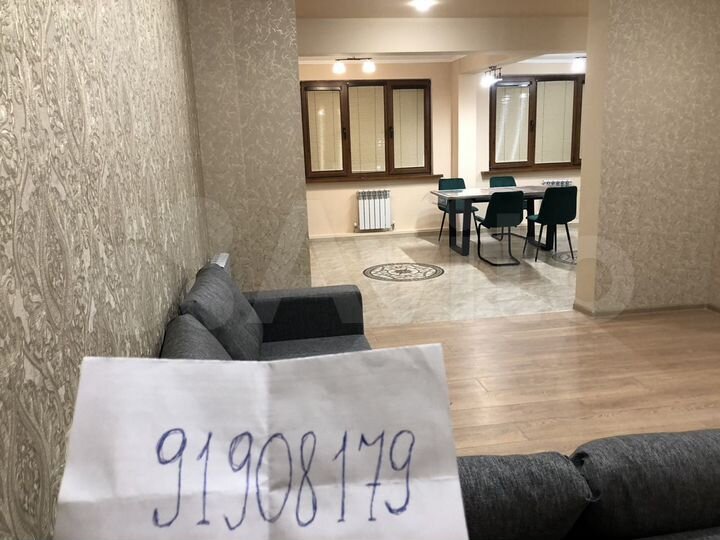 3-к. квартира, 104 м², 1/12 эт.