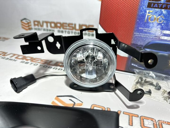 Противотуманные фары Toyota Probox 2002-2014