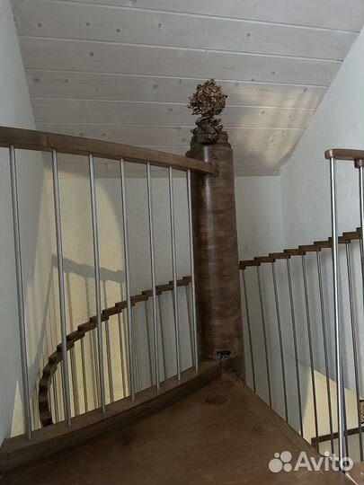 Лестница угловая, под ключ