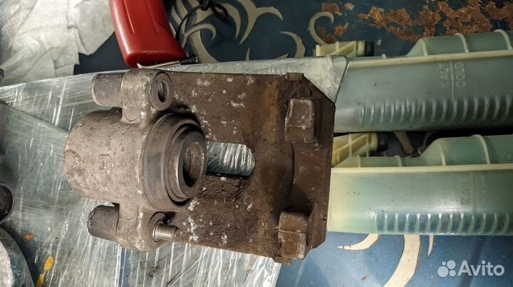 Суппорт BMW e39 задний левый 3421116649