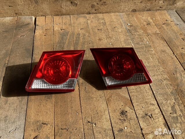Фонари задние внутренние cruze