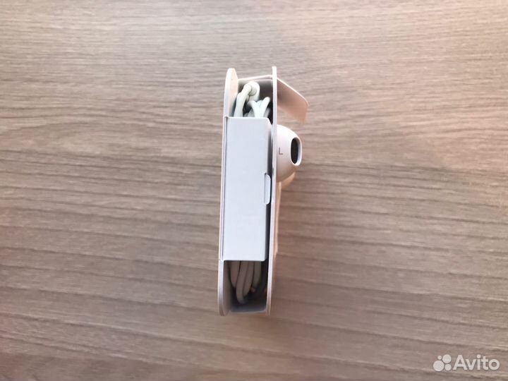 Apple наушники Earpods ligtning новые