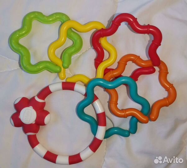 Игрушки-погремушки для малышей